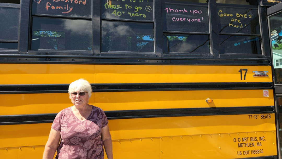 End-of-season charter planning in MA with Salter Transportation for stress-free group travel